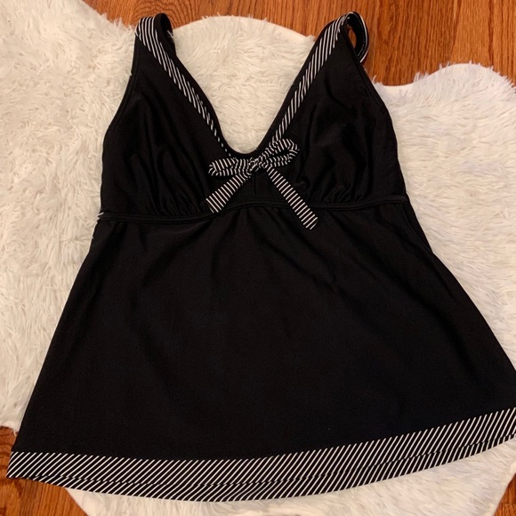 LASCANA SWIM Swim Lascana Bathing Suit Tankini Top Poshmark